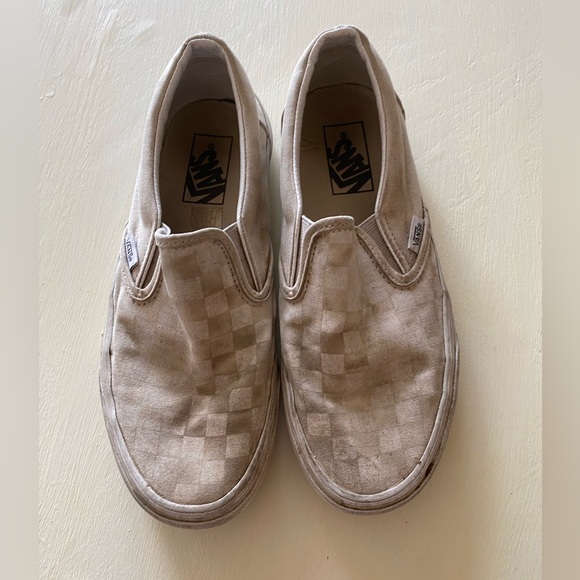 Vans - Picture 2 of 4